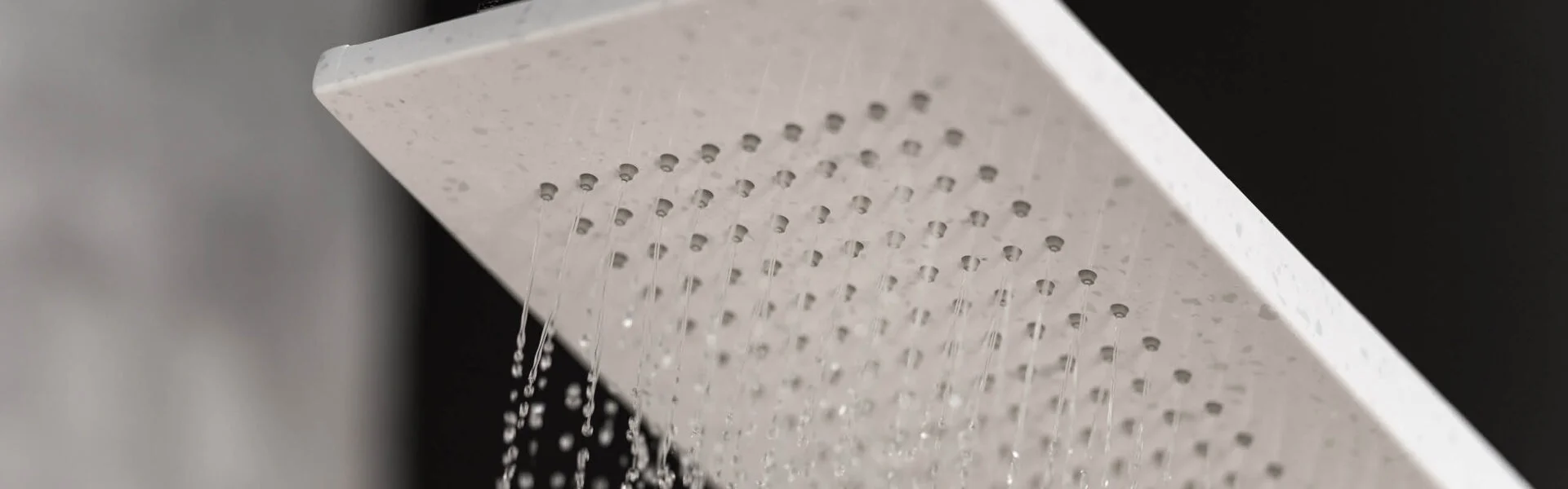 Odkrijte eleganco in trajnost Kerrock stebrov v kolekciji Kolpasan