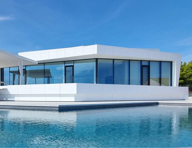 Ustvarjalec prvega vtisa.